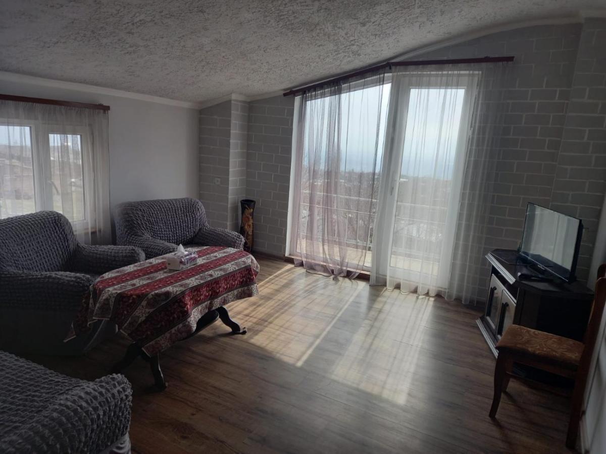 Byurakan Guesthouse Eksteriør billede